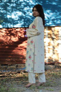 2 piece embroidered karandi suit - Image 4