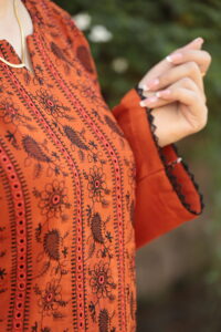 2 piece embroidered karandi suit - Image 4